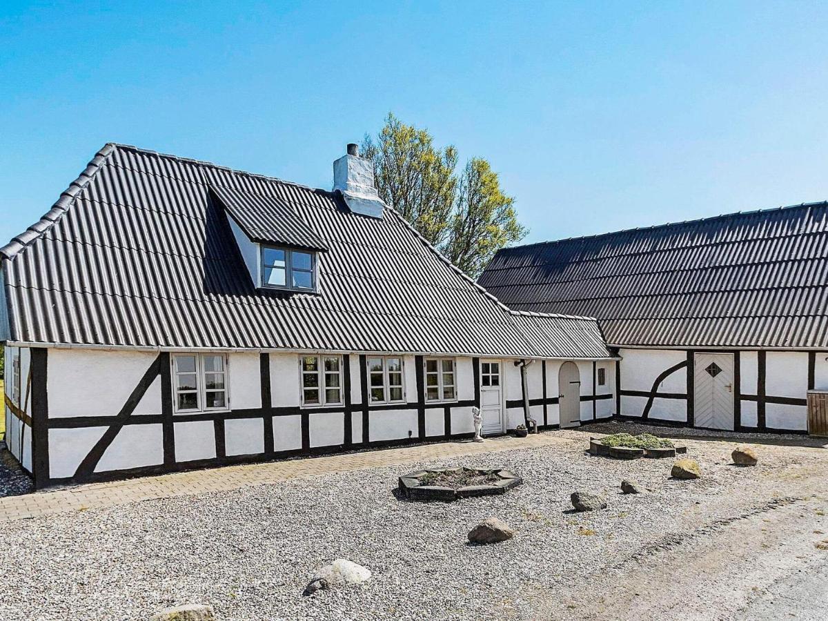 4 Person Holiday Home In Tranek R Tranekær Extérieur photo
